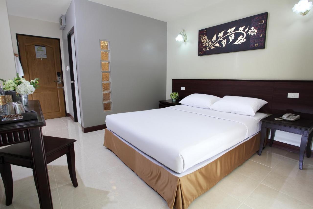 Rambuttri Village Plaza - Sha Extra Plus Bangkok Room photo