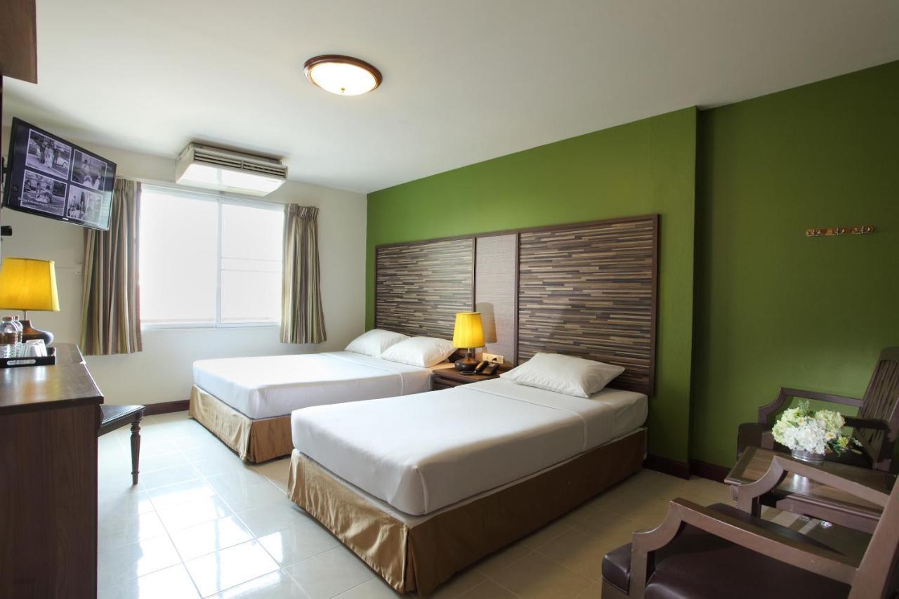 Rambuttri Village Plaza - Sha Extra Plus Bangkok Room photo